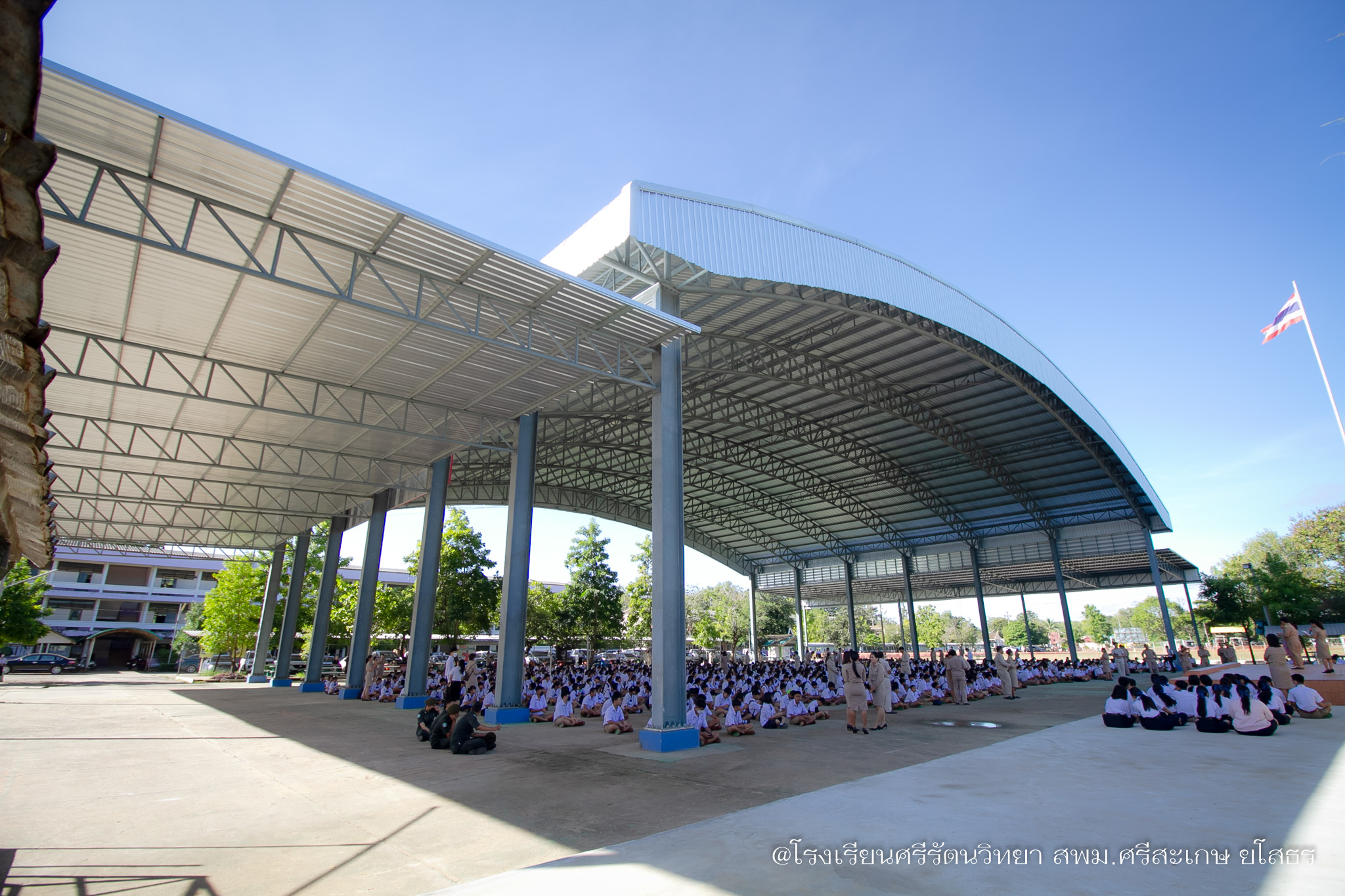 กิจกรรมหน้าเสาธง2